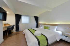 Гостиница iCheck inn Sukhumvit 19 - SHA Certified  Бангкок